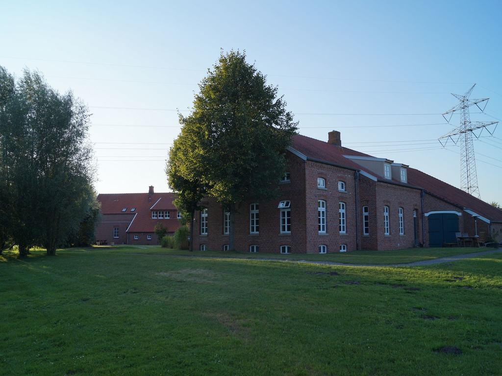 Gasthuus Ulenhoff Hotel Westoverledingen Exterior foto