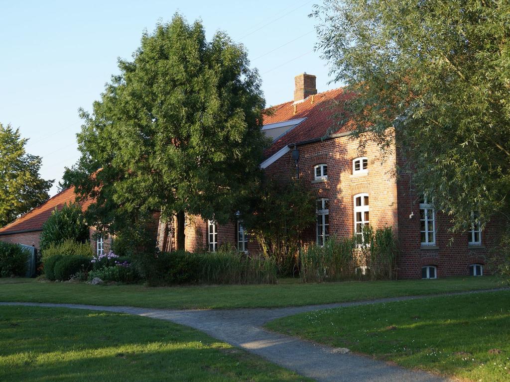 Gasthuus Ulenhoff Hotel Westoverledingen Exterior foto